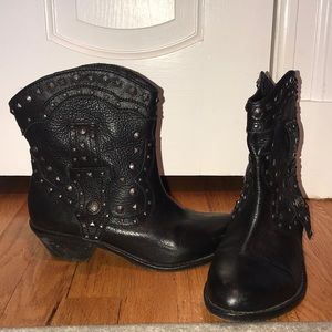 Vince Camuto Leather Boots